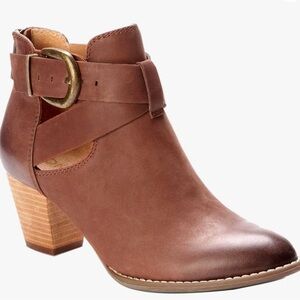 Vionic Rory Brown Leather Ankle Boots